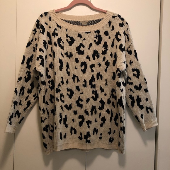 Vici Sweaters - VICI Sweater, Medium